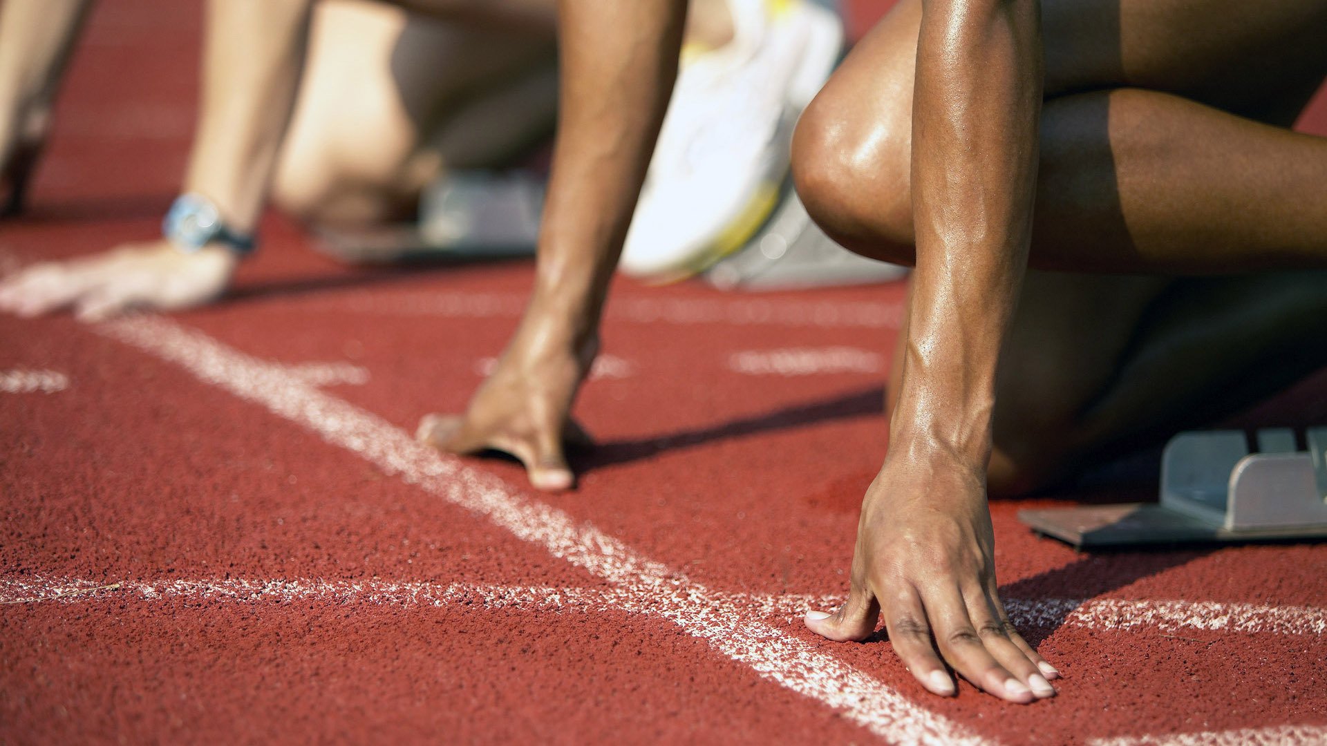 C罗回归曼联的背后：滕哈赫如何破解更衣室密码？