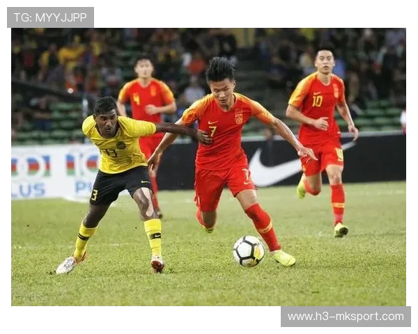 中国杯预选赛激战正酣，国足迎战劲敌，中国杯足球赛视频